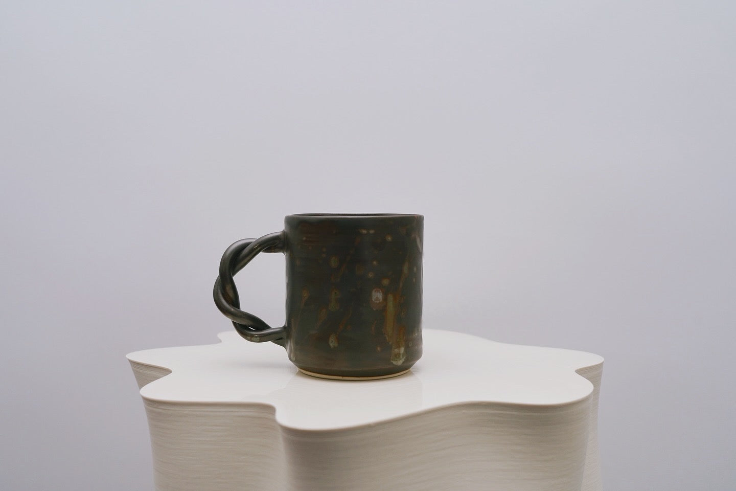 Earthenware Twist Mug